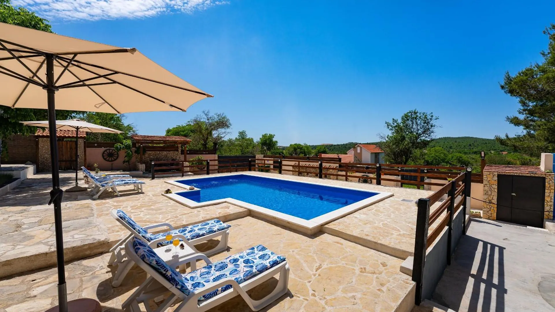 My Dalmatia - Holiday Home Burgija With Private Swimming Pool Benkovac
