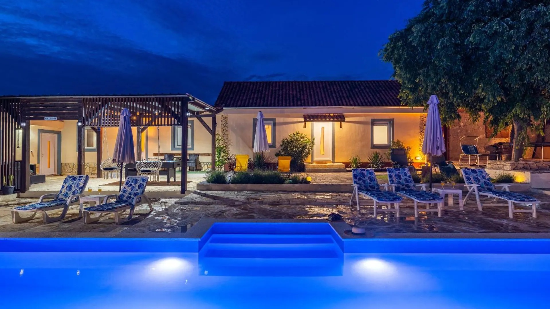 My Dalmatia - Holiday Home Burgija With Private Swimming Pool Benkovac